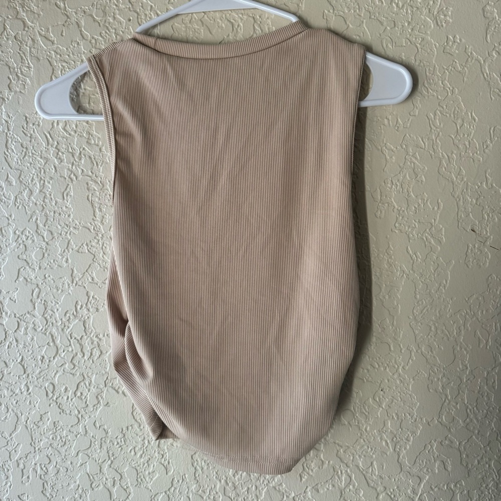 Beige Sleeveless Ribbed Top - Picture 4 of 4